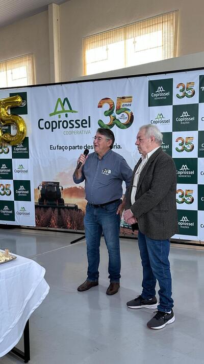 Coprossel celebra 35 anos de história, crescimento e cooperação